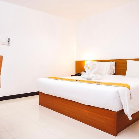 Neptuna Hotel Patong Bagian luar foto