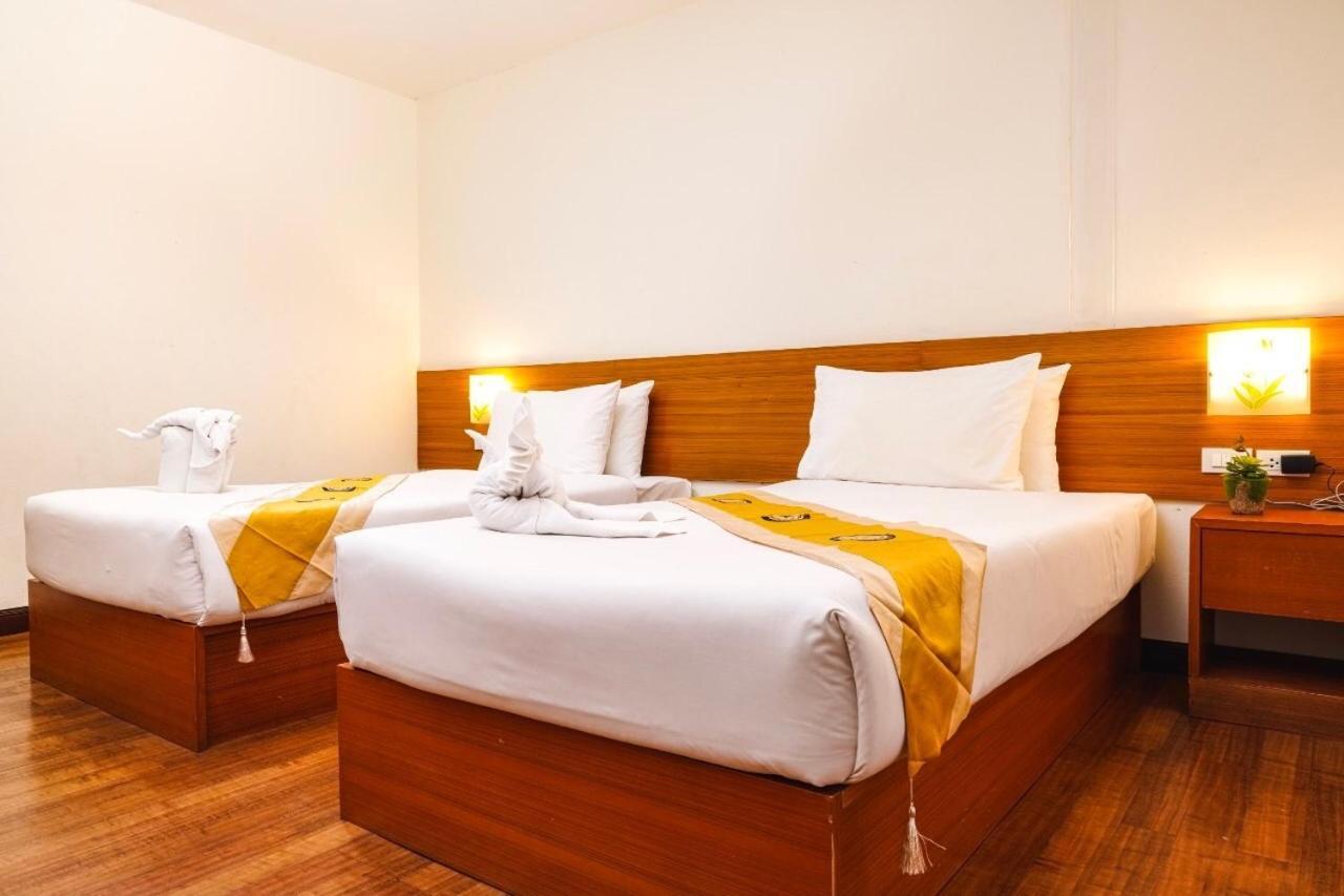 Neptuna Hotel Patong Bagian luar foto