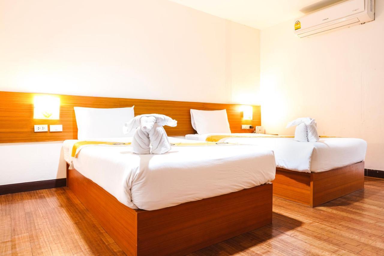 Neptuna Hotel Patong Bagian luar foto